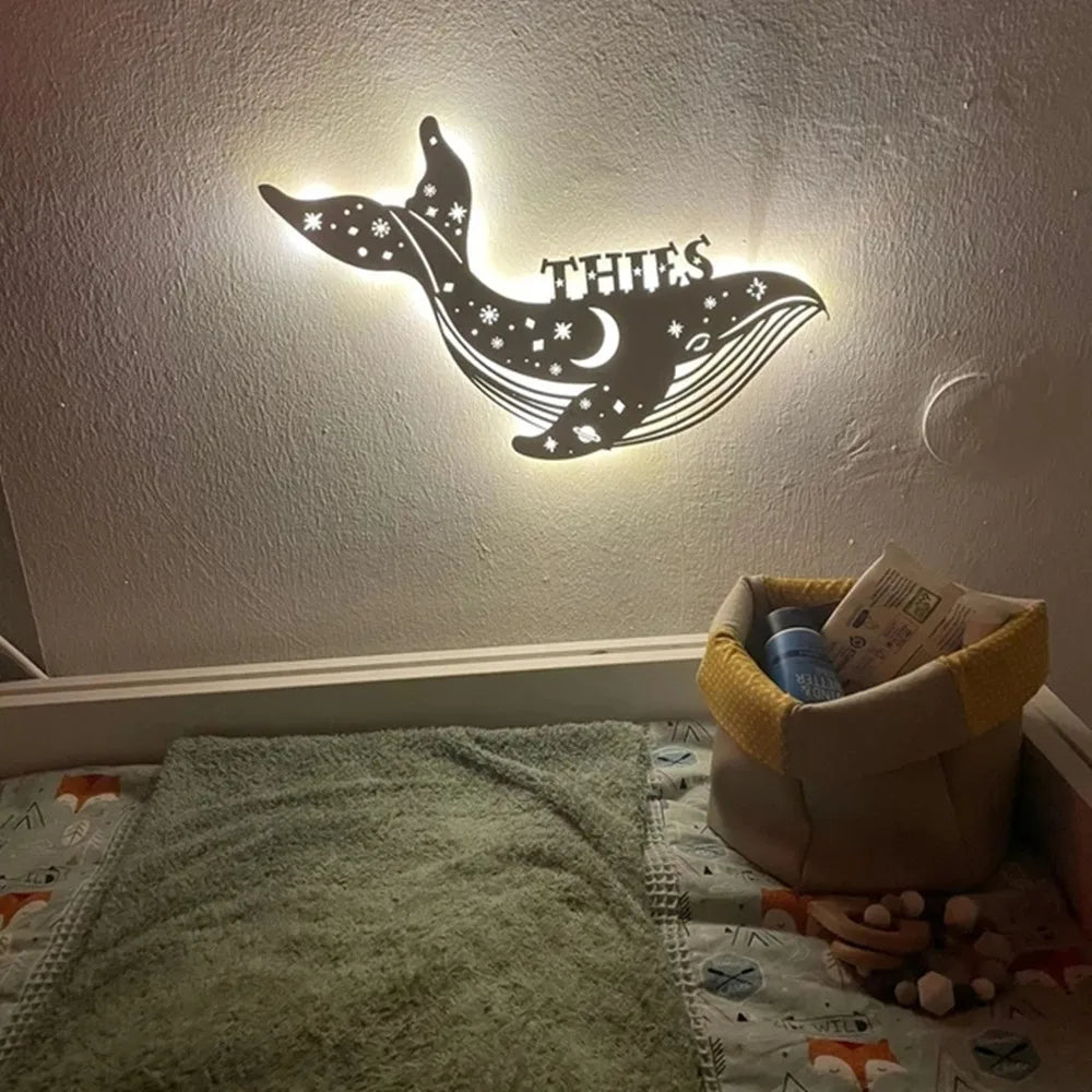 Applique murale LED USB personnalisée "Whale Glow"