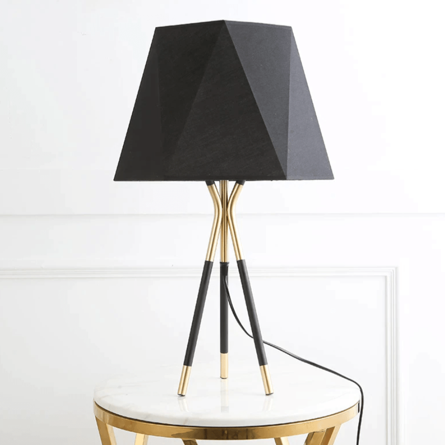 Lampe à poser LED métal & abat-jour triangle style Loft - Omi