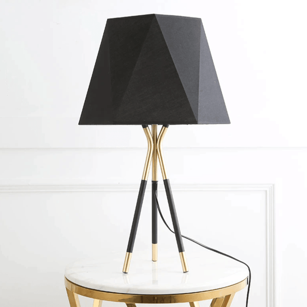 Lampe à poser LED métal & abat-jour triangle style Loft - Omi