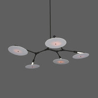 Lustre nordique postmoderne par un styliste renommé