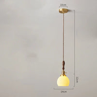 Suspension  design en céramique associant prise en cuivre et bois