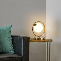 Lampe à poser design LED dorée Nuria