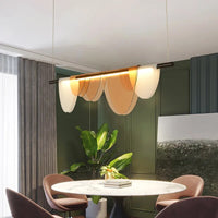 Lustre minimaliste nordique.