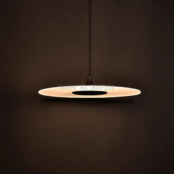 Lustre LED romantique minimaliste by Styliste Chanson Cosmique