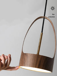 Suspension Design Minimaliste