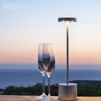 Lampe à poser LED portable Kade