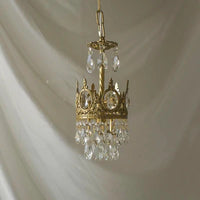 Lustre Couronne Moderne en Cristaux: Luminaire Décoratif d'Intérieur