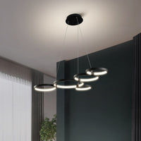 Lustre Hirva avec anneaux LED suspendus