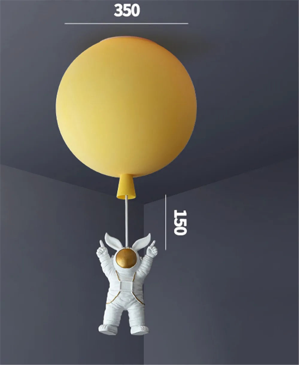 Plafonnier LED nordique « Astronaute et Ballons » pour Enfants