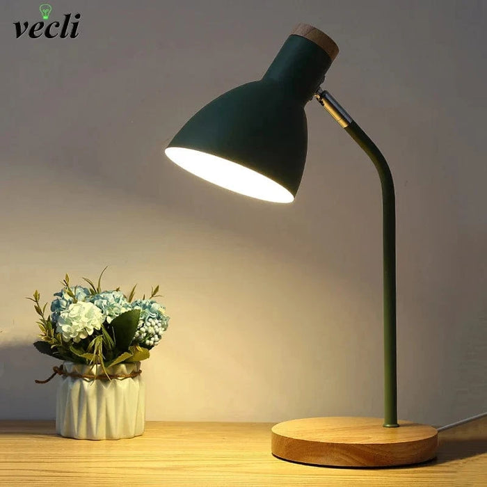 Lampe de table LED nordique en bois et fer avec protection oculaire