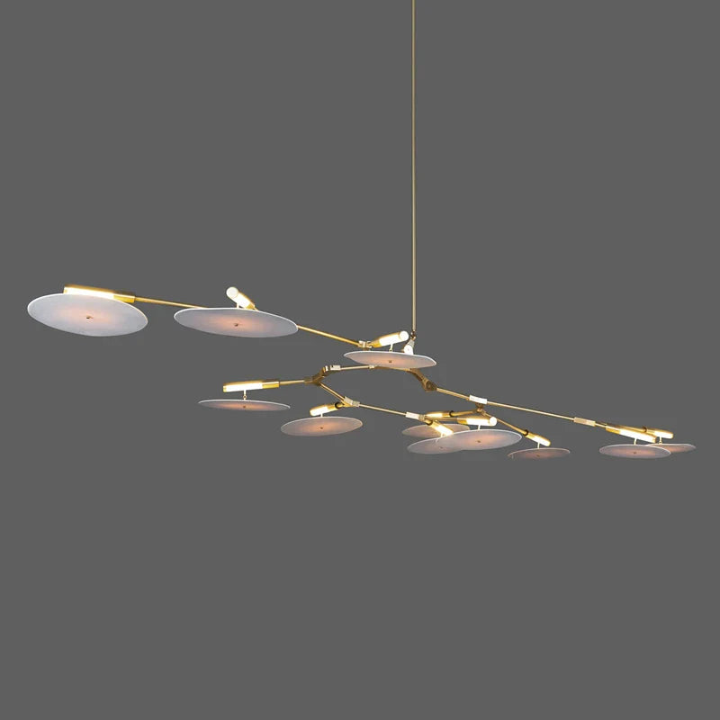 Lustre nordique postmoderne par un styliste renommé