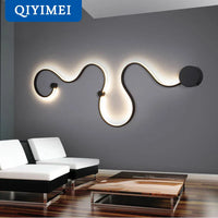Applique murale design en acrylique et fer LED pour une décoration tendance