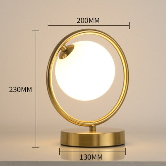 Lampe à poser design LED dorée Nuria