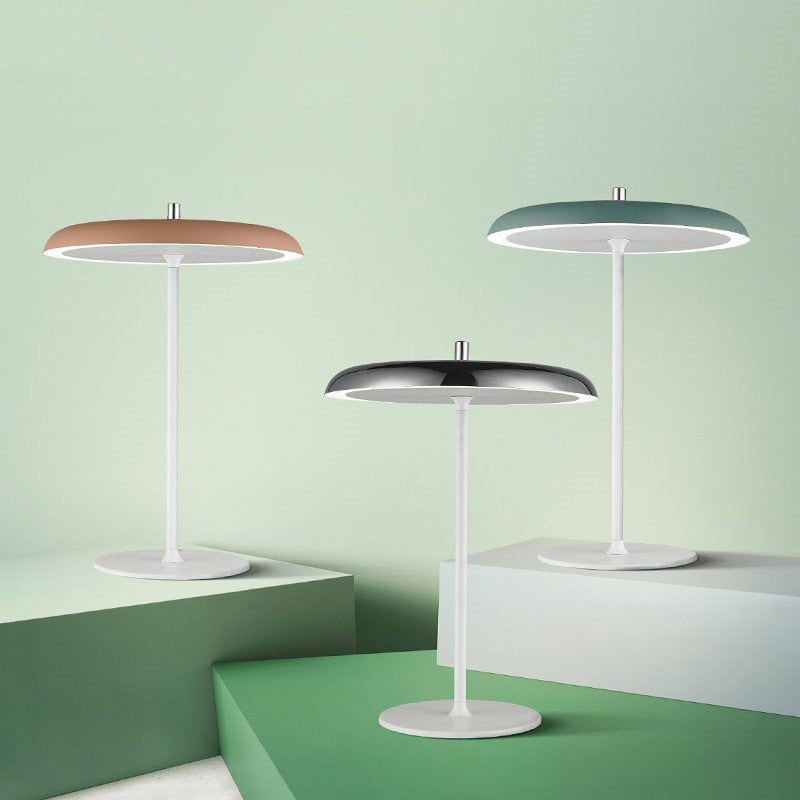 Lampe à poser LED design Leyra