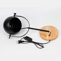 Lampe de table nordique en bois et métal à intensité réglable