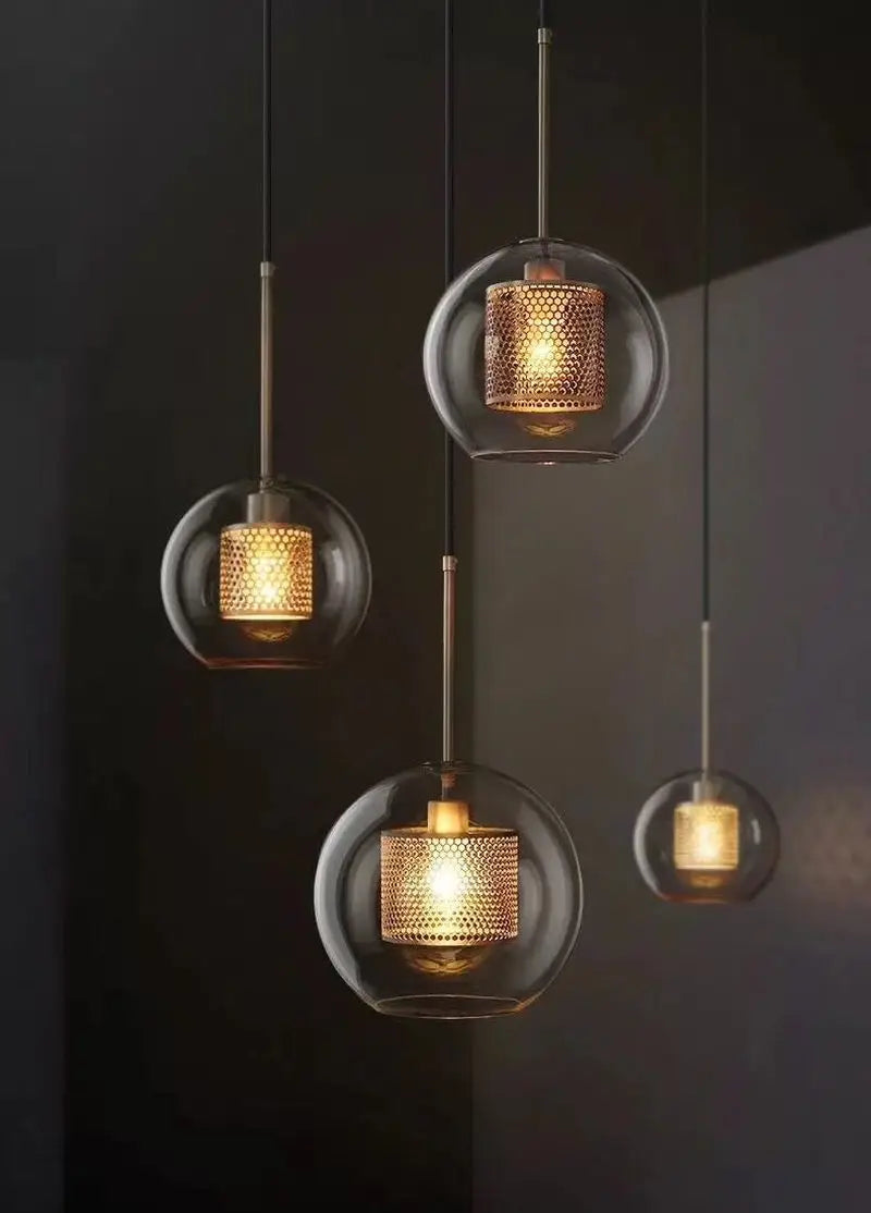Lustre en boule de verre industriel rétro pour loft, hôtel et restaurant.