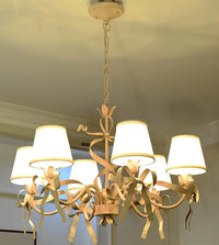 Lustre LED "EuroGlow" avec ruban et arc décoratif