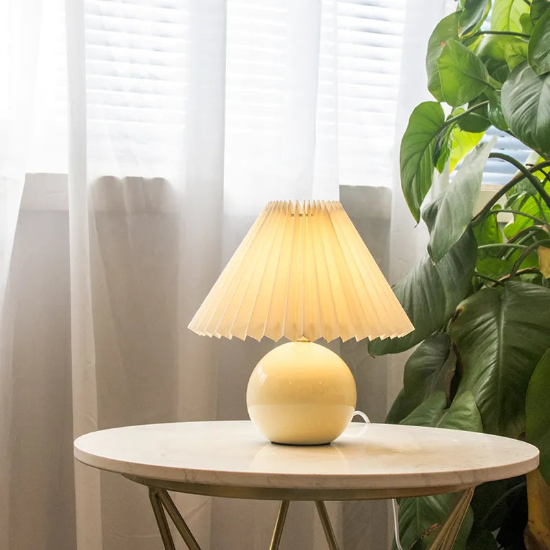 Lampe de table plissée coréenne - Élégance abordable