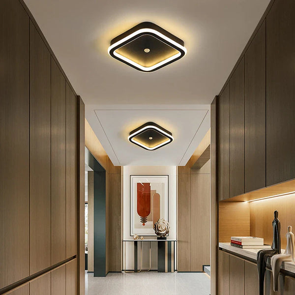 Plafonnier LED avec détecteur de mouvement PIR, parfait pour l'intérieur.