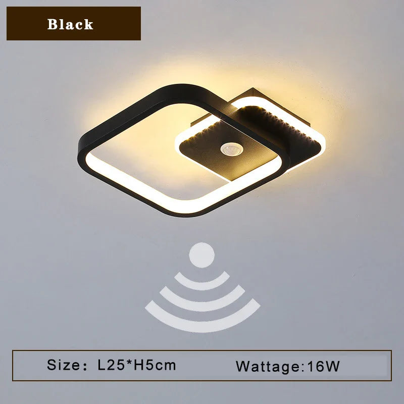 Plafonnier LED avec détecteur de mouvement PIR, parfait pour l'intérieur.