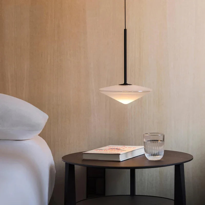 Suspension design "Soucoupe Volante" en verre