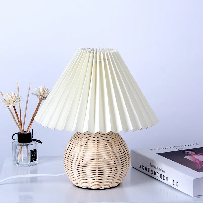 Lampe de table plissée coréenne - Élégance abordable