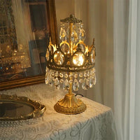 Lustre Couronne Moderne en Cristaux: Luminaire Décoratif d'Intérieur