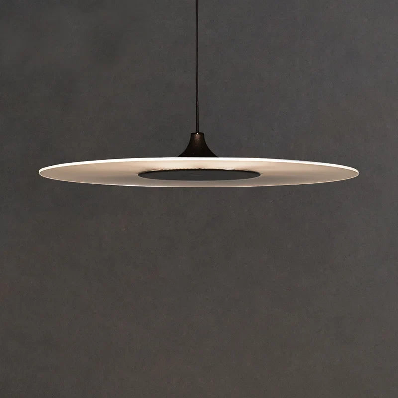 Lustre LED romantique minimaliste by Styliste Chanson Cosmique