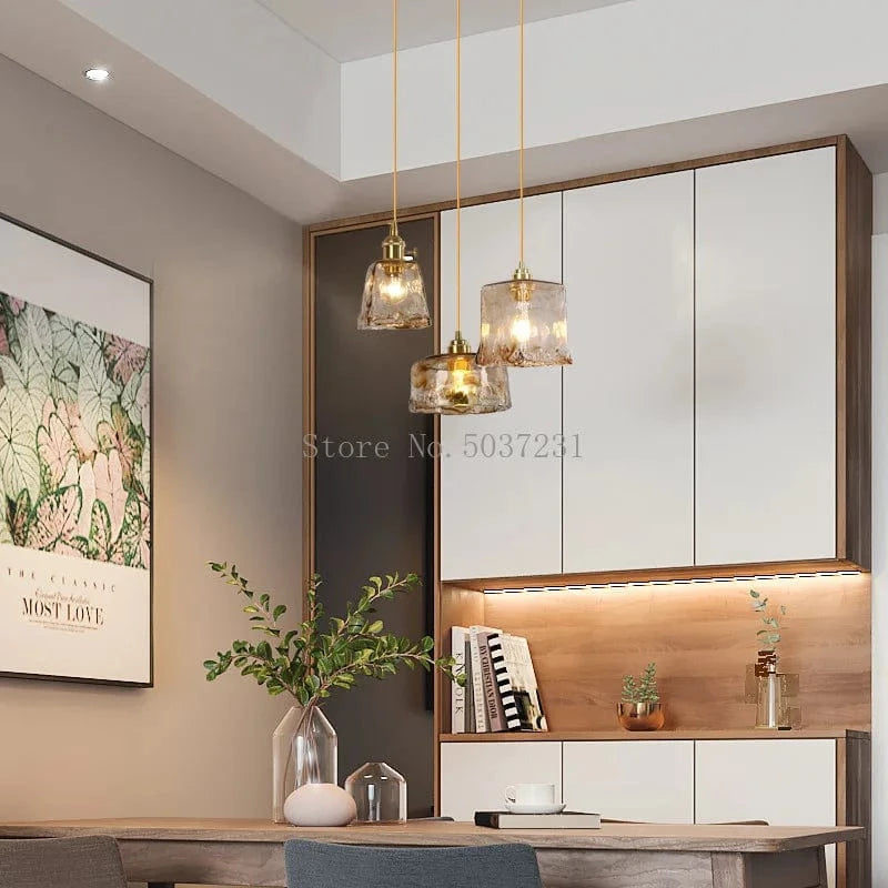 Lampe suspendue en laiton et verre LED de style nordique japonais.