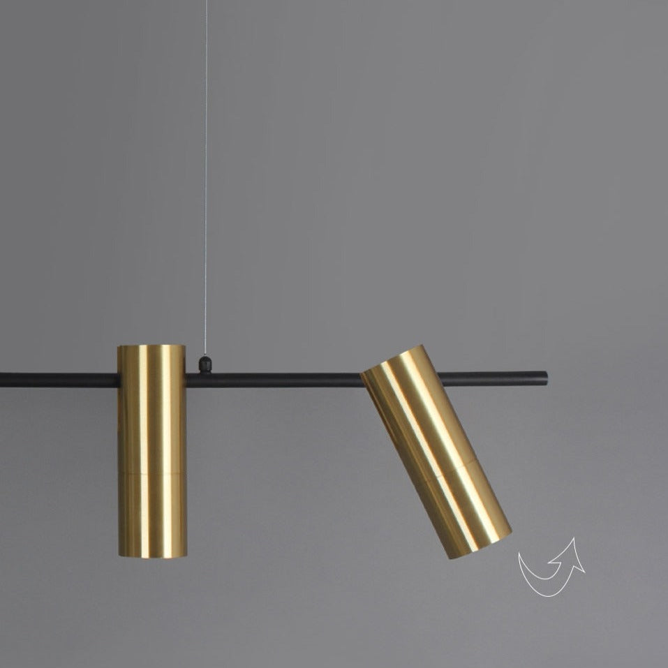 Lustre Prism doré minimaliste.