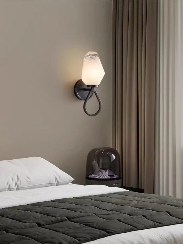 Applique murale moderne en cuivre et verre blanc pour allée - Édition Luxe