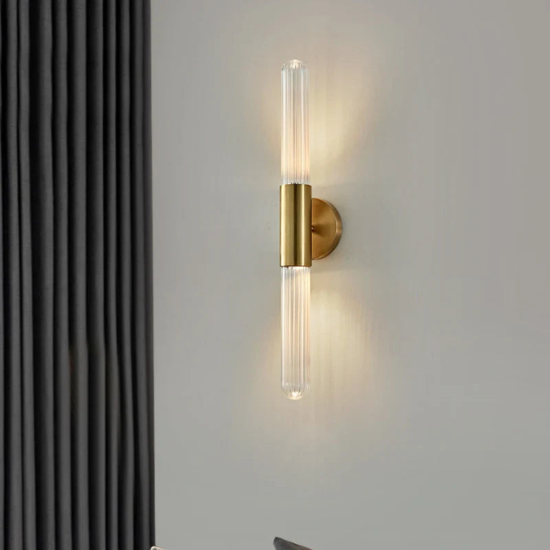 Applique murale nordique LED minimaliste en métal et verre - Élégance scandinave