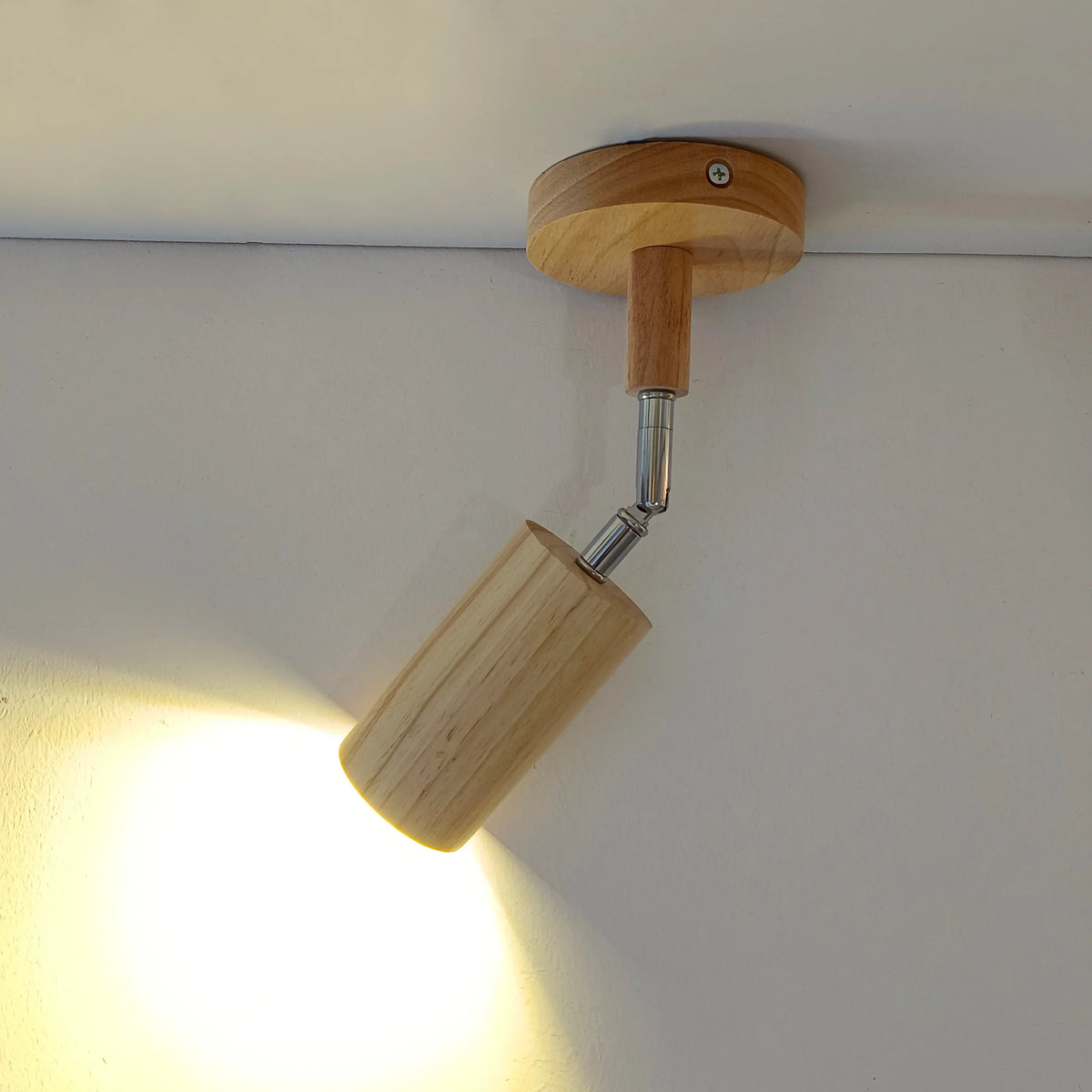 Plafonnier LED Horizon en bois avec projecteur sur rail