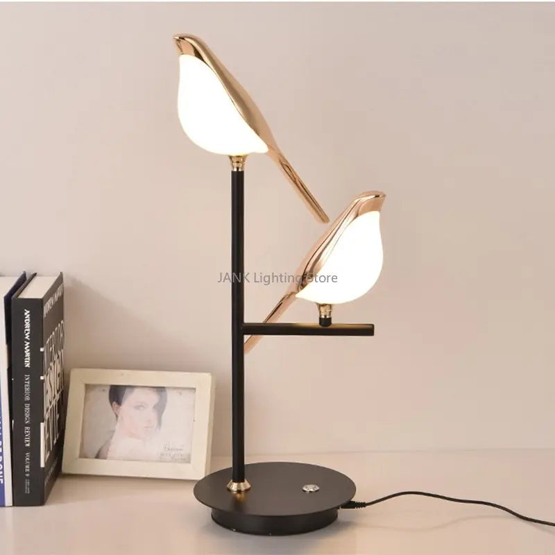 Lustre LED Oiseau-de-pie : Suspension Créative