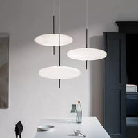 Suspensions "Modern UFO" noires et blanches