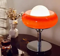 Lampe de table moderne Bauhaus design rétro par Guzzini