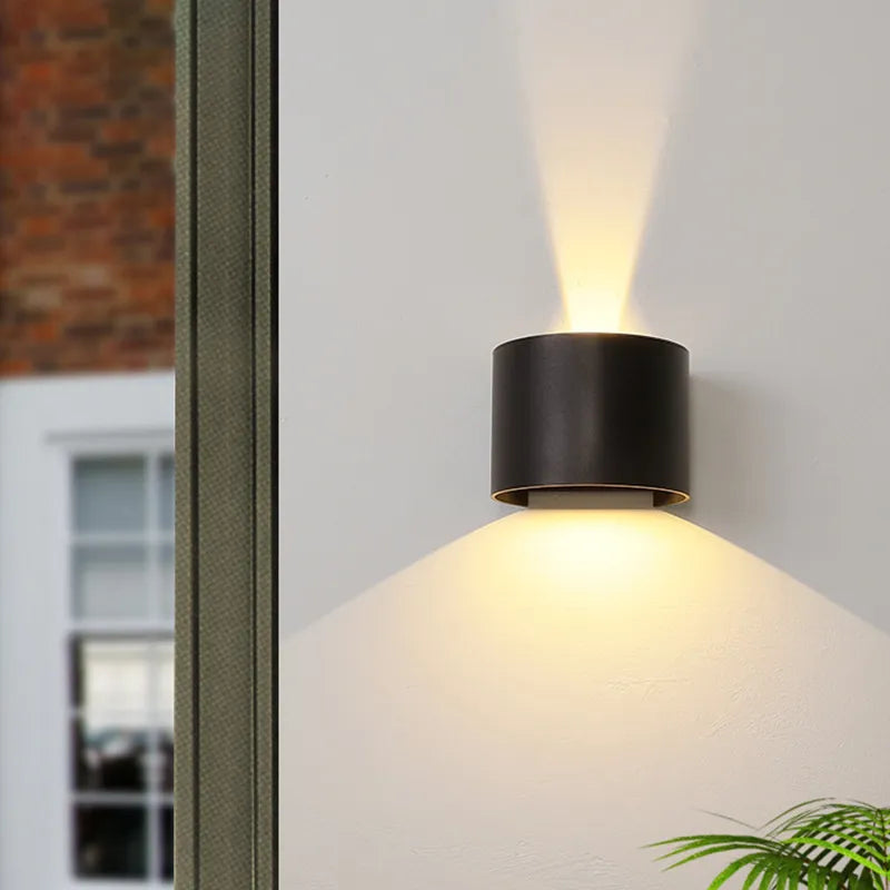 Applique RGB Tuya Smart LED étanche avec capteur de mouvement