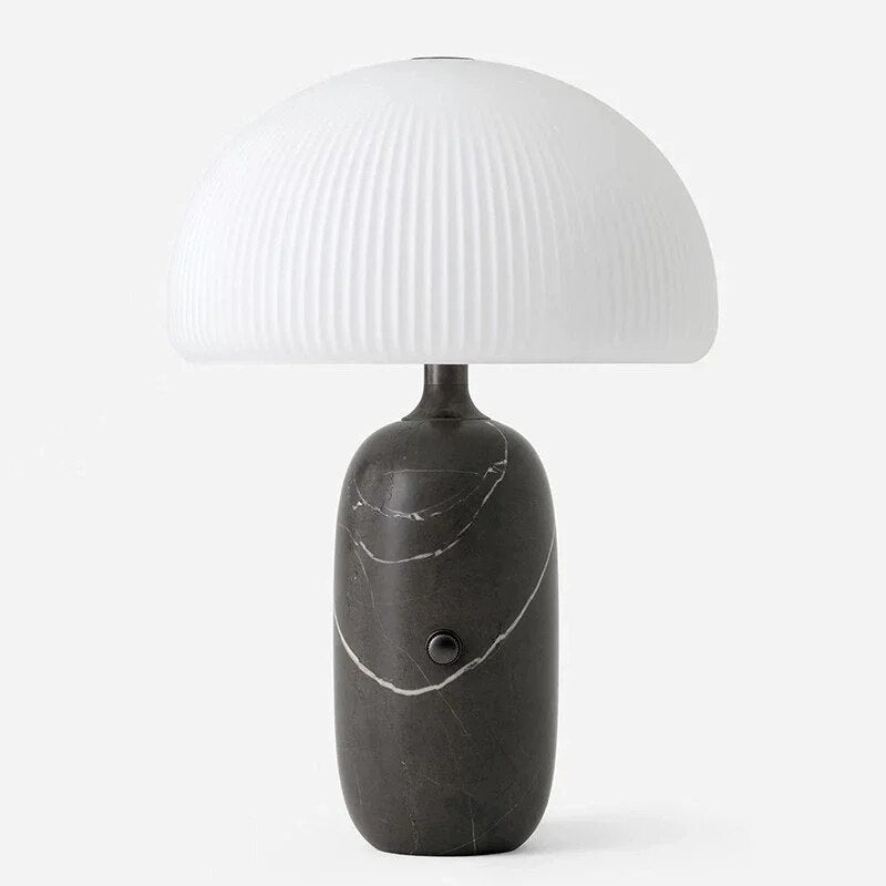 Lampe de table en marbre élégante