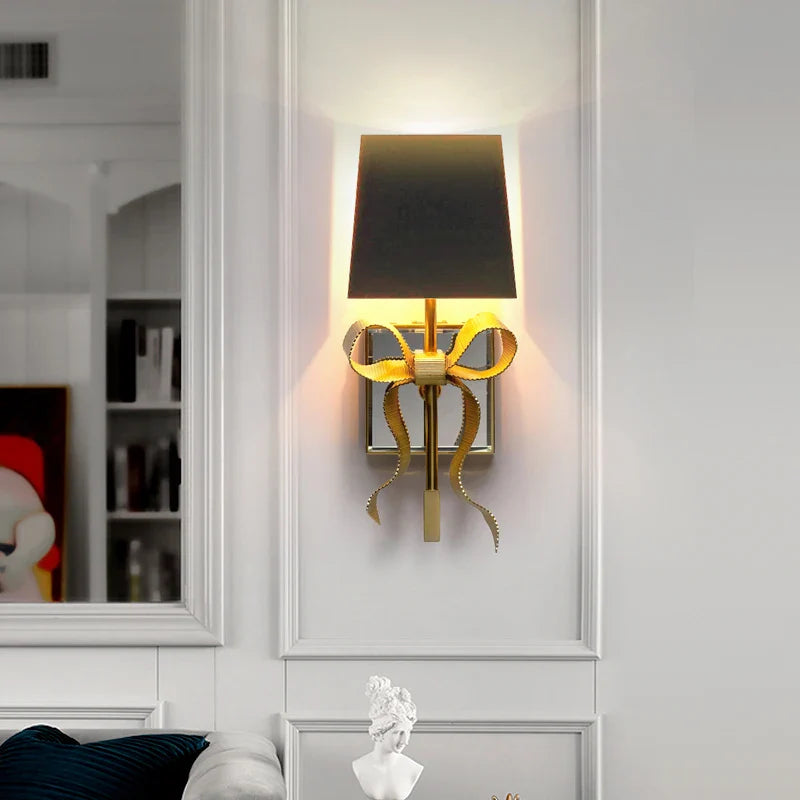Applique murale en laiton en forme de nœud pour une touche de rêverie dans la chambre d'enfant