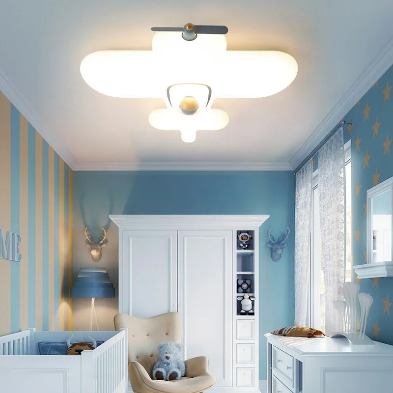 Plafonnier LED "Sky Kids" en forme d'avion pour chambre d'enfants
