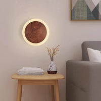 Applique murale LED nordique en noyer - Luminosité Élégante