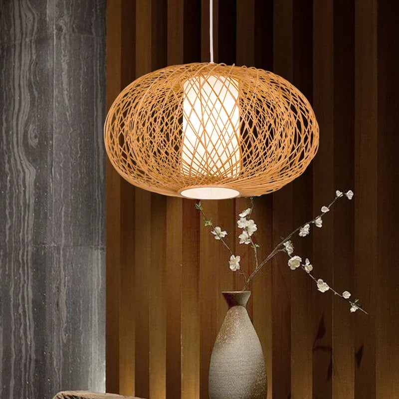 Suspension chinoise en bambou et rotin tissé - Édition Créative