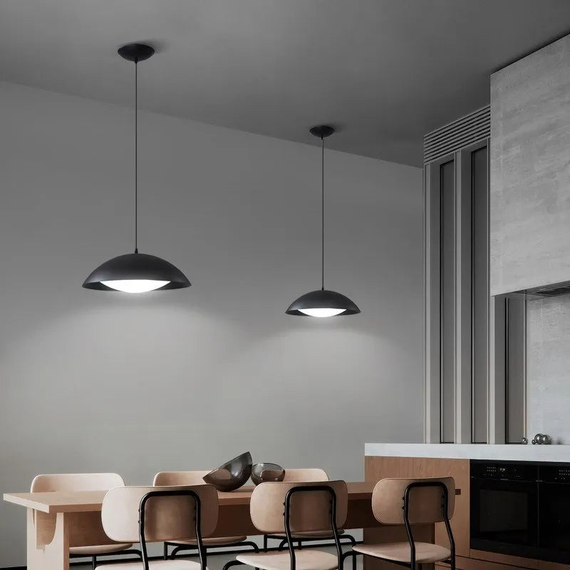 Suspension LED Nordik en fer au design moderne