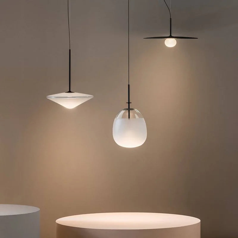 Suspension design "Soucoupe Volante" en verre