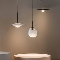 Suspension design "Soucoupe Volante" en verre
