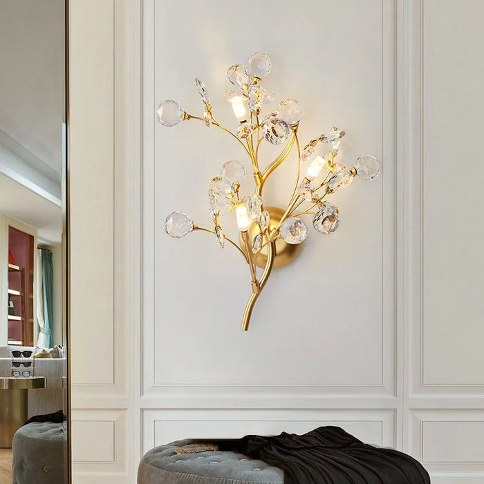 Applique murale romantique en cristal transparent et branches de fleurs