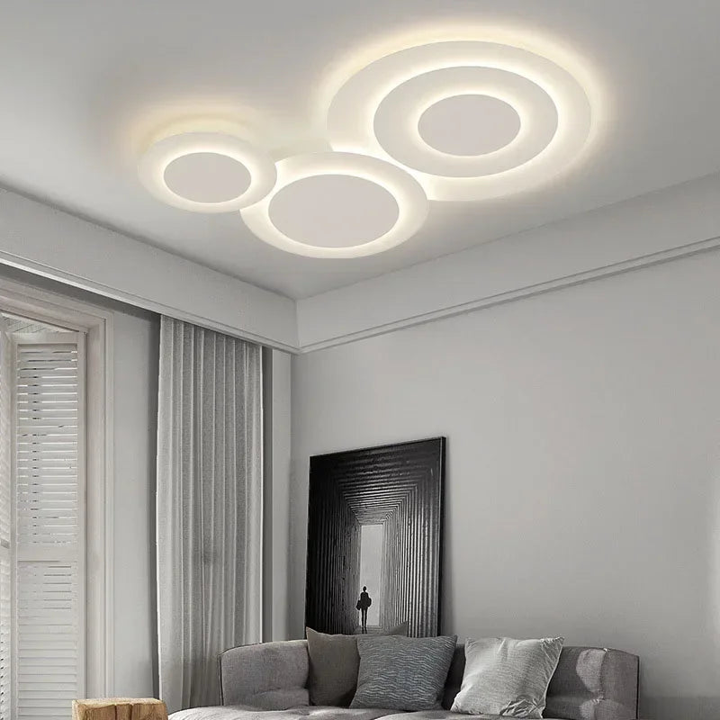 Plafonnier LED minimaliste au design contemporain