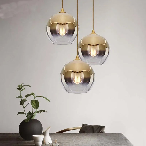 Suspension boule moderne en verre avec éclairage LED