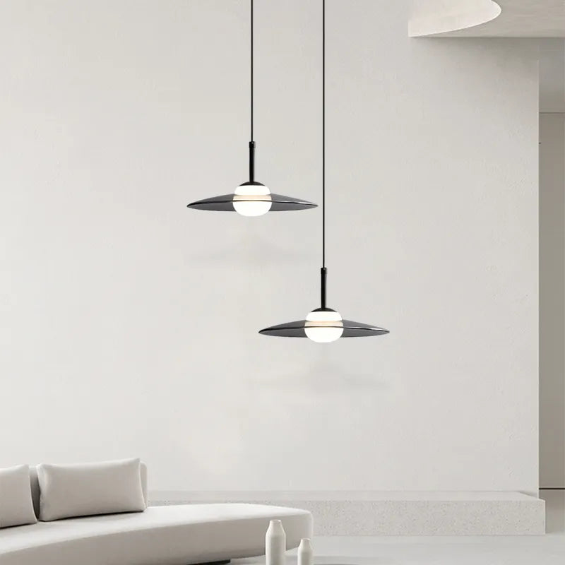Suspension italienne minimaliste pour salle à manger