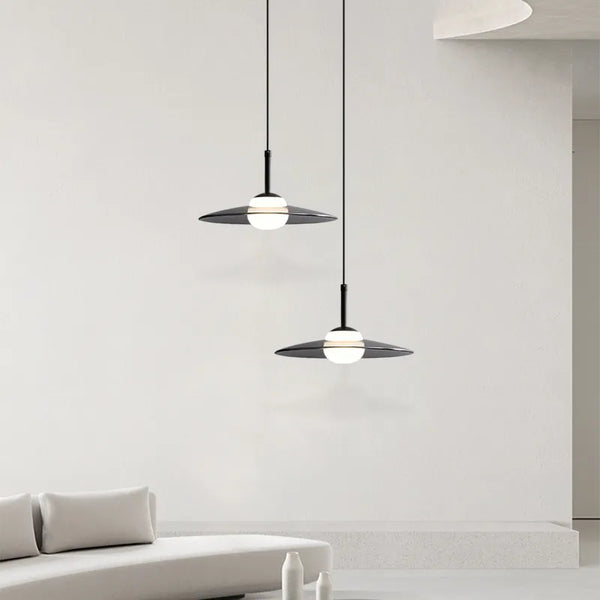 Suspension italienne minimaliste pour salle à manger